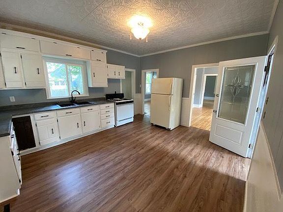 4th image of 1316 5th St #1