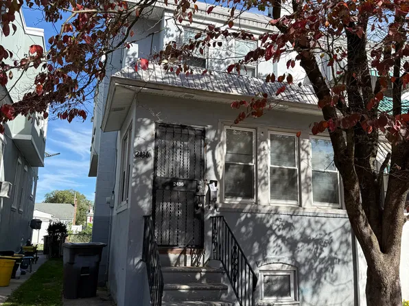 2436 46th St, Pennsauken, NJ 08110