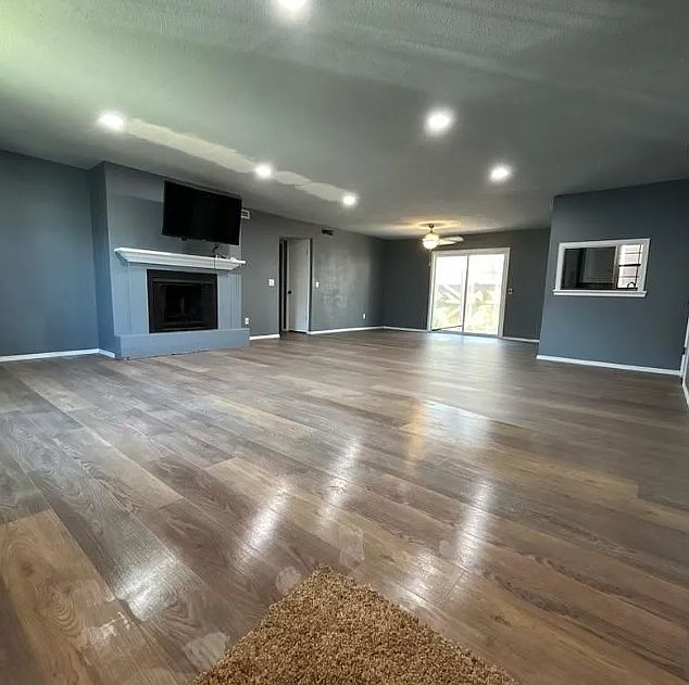 2nd image of 11325 N May Ave APT A