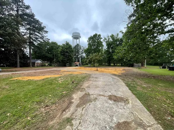 322 6th St, Hampton, AR 71744