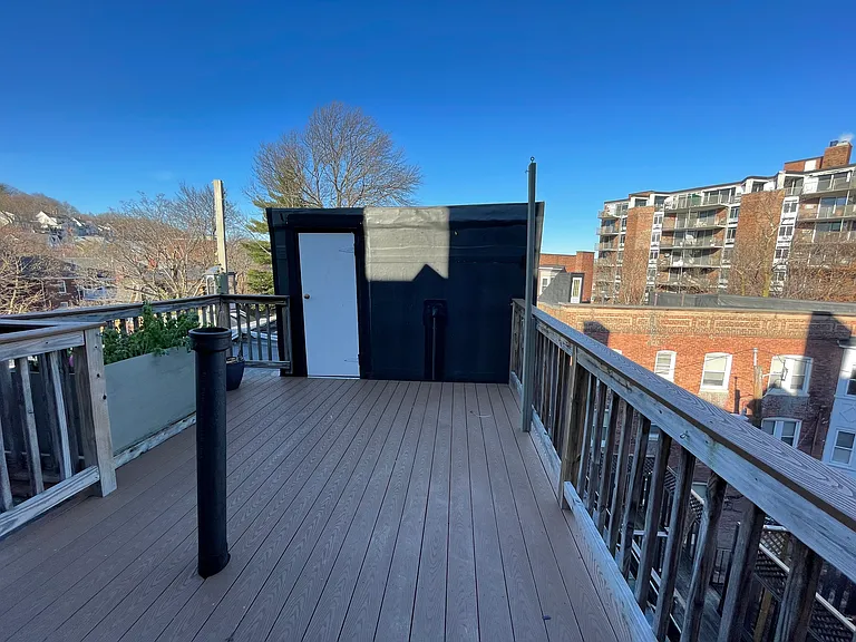 1406 Beacon St #6 — Photo 7