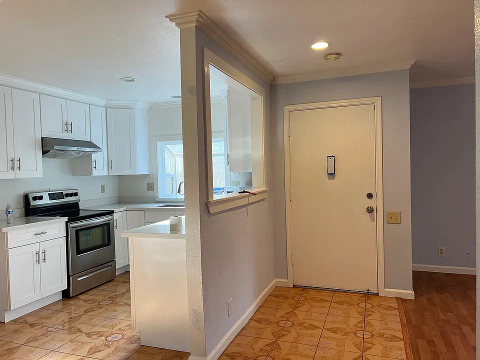 1775 Monrovia Dr