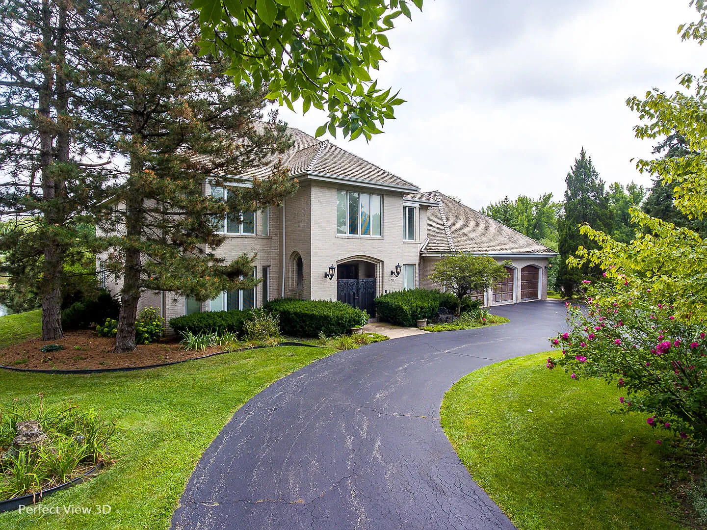 307 Polo Ln photo 1