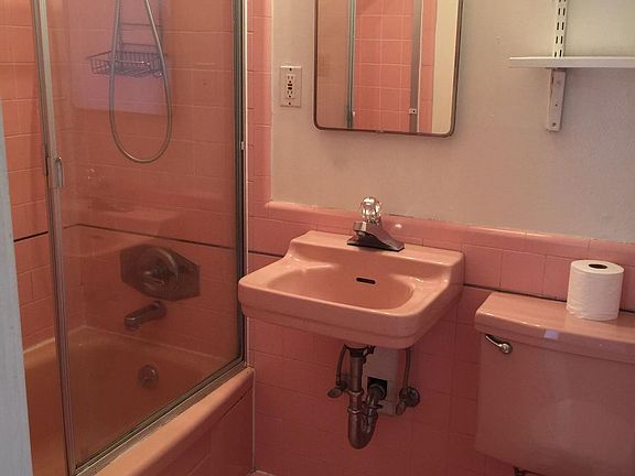5th image of 3401 Balboa St APT 2