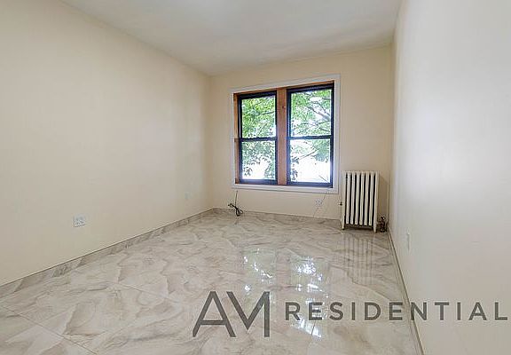 2nd image of 1602 E 43rd St #3