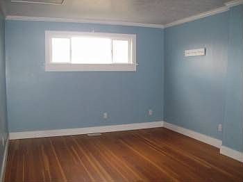4th image of 247 N Hale St