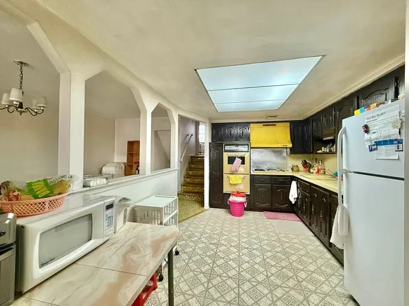 1931 85th Street image 13 of 20