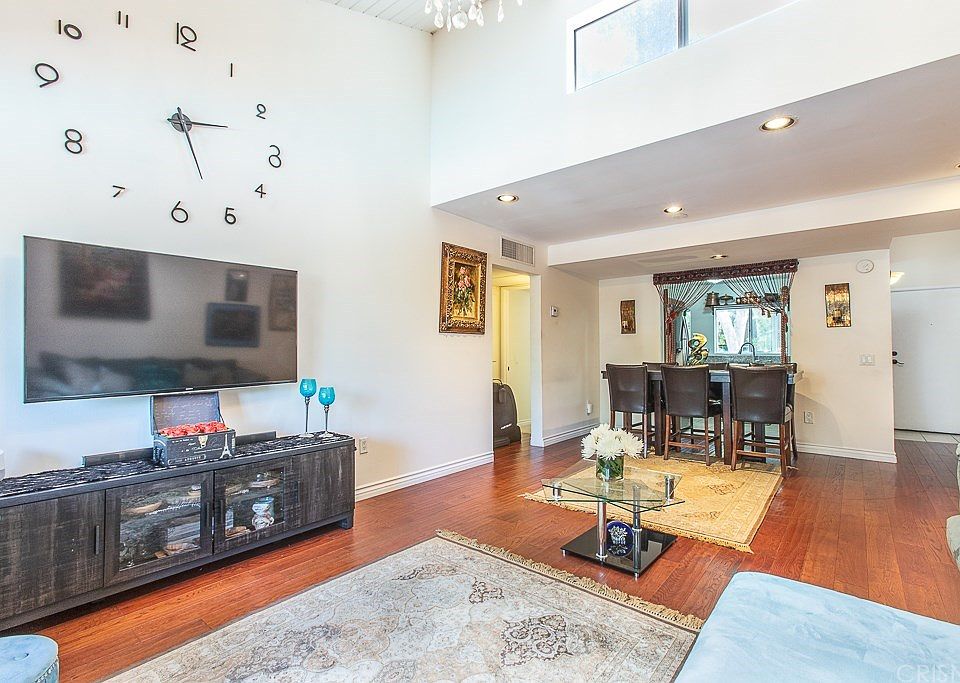 1st image of 18350 Hatteras St APT 281