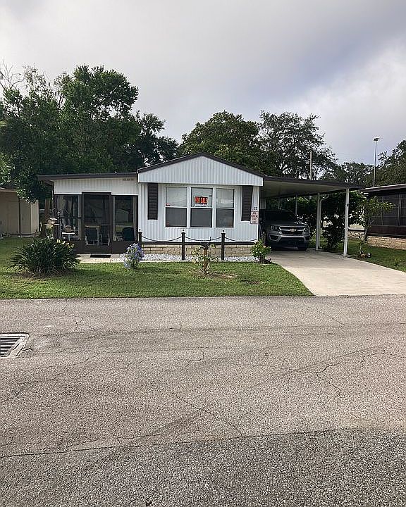 1st image of 33 Lakeview Dr