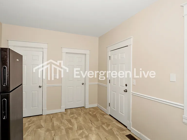 3980 Washington Ave — Photo 15