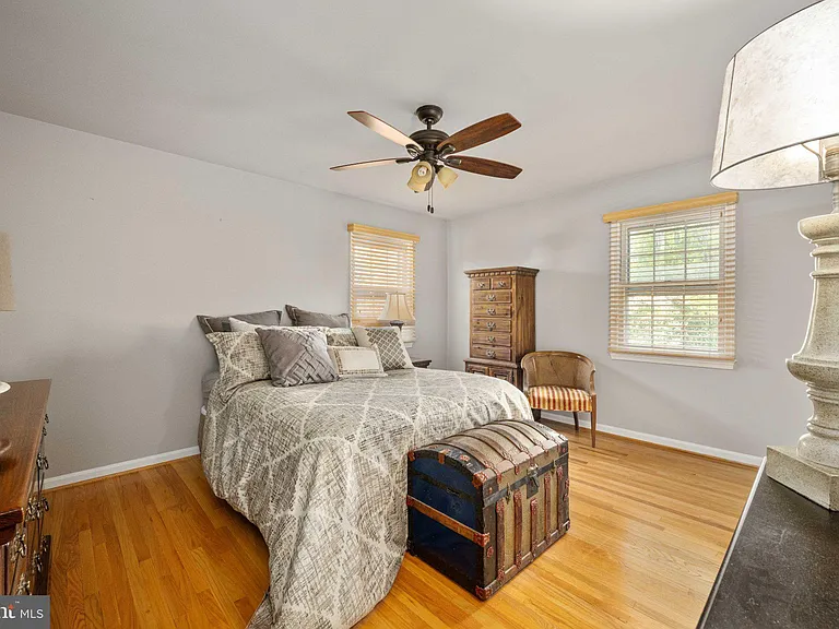 6917 Stoneybrooke Ln — Photo 53