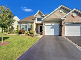 20 Diamond Spring Dr, Monroe Township, NJ 08831