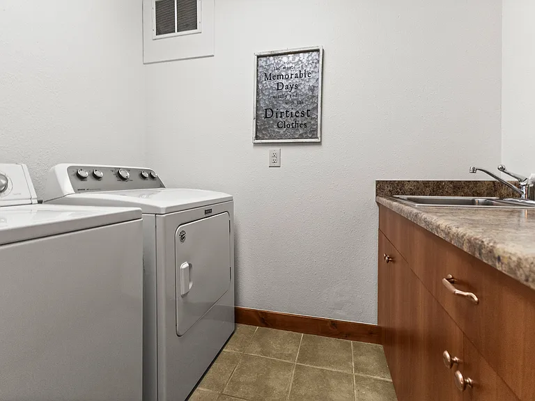 1st Level - Laundry Room
