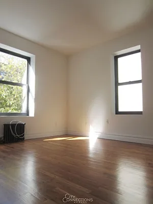 Rented by City Connections Realty | media 14