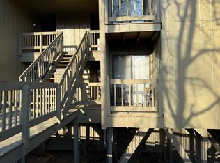 9332 S Lake Ridge Dr, Bloomington, IN 47401