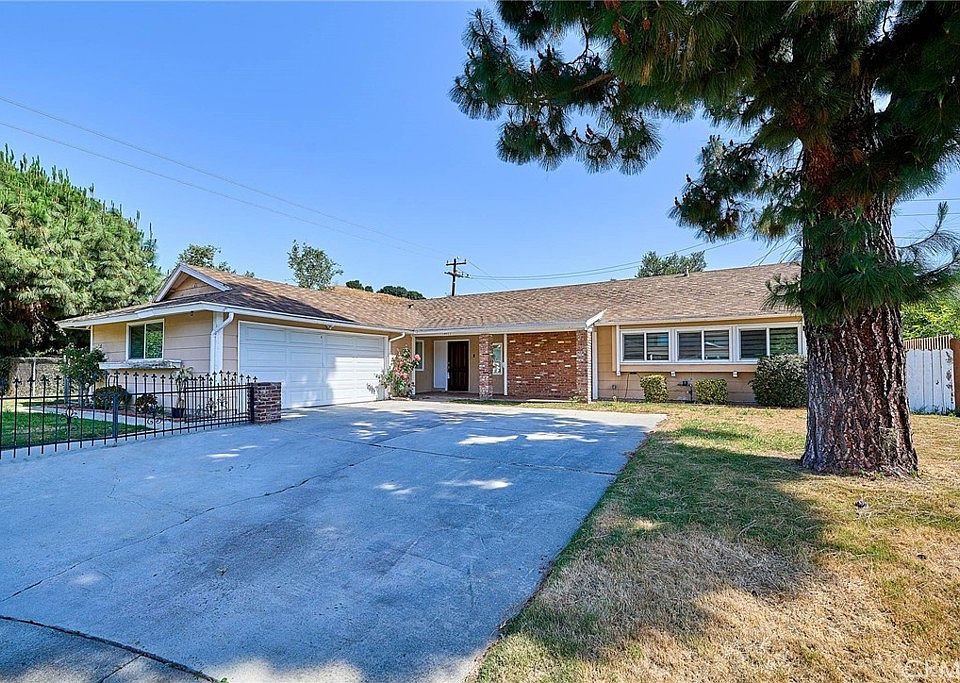 1st image of 14403 Crystal Lantern Dr