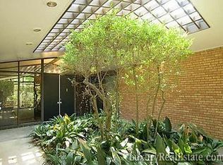 7623 River Point Dr, Houston, TX 77063