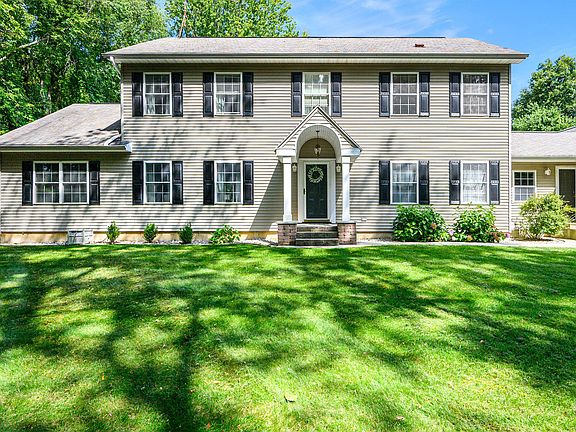 2nd image of 5856 Windingwood Dr