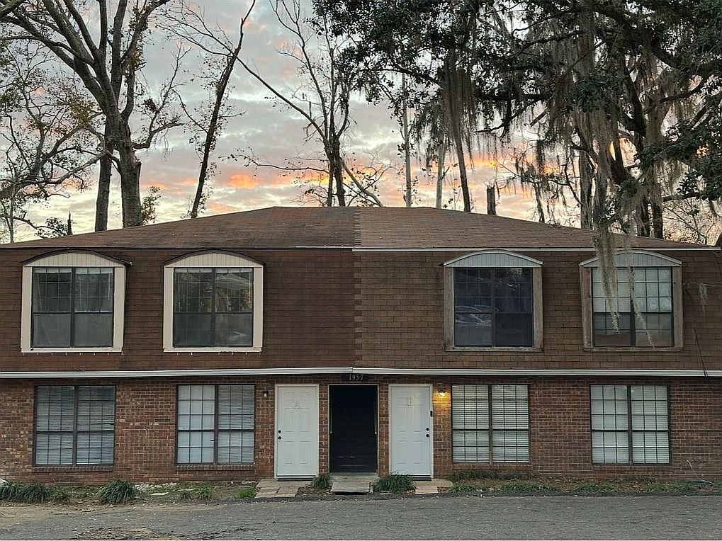 1957 Darryl Dr APT A