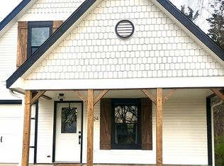 1924 Plymouth Rd, Manhattan, KS 66503