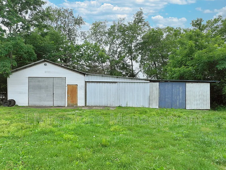 872 W Albert Gallatin Ave — Photo 57