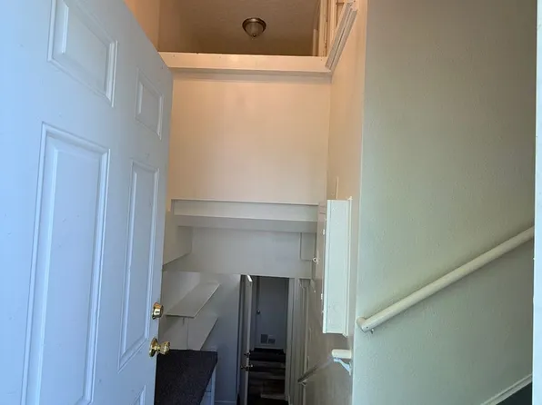 (1007 23rd Street Road), 1007 23rd Street Rd #Aafc5a51a, Greeley, CO 80631