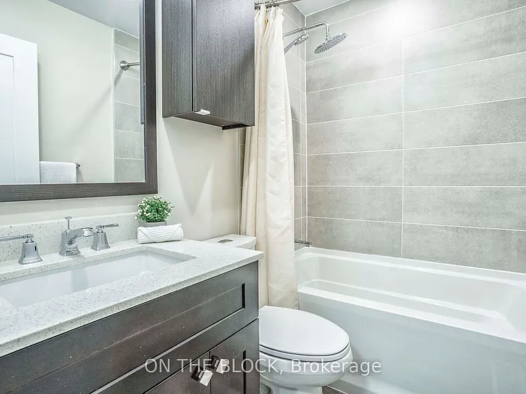 49 Leslie St — Photo 48