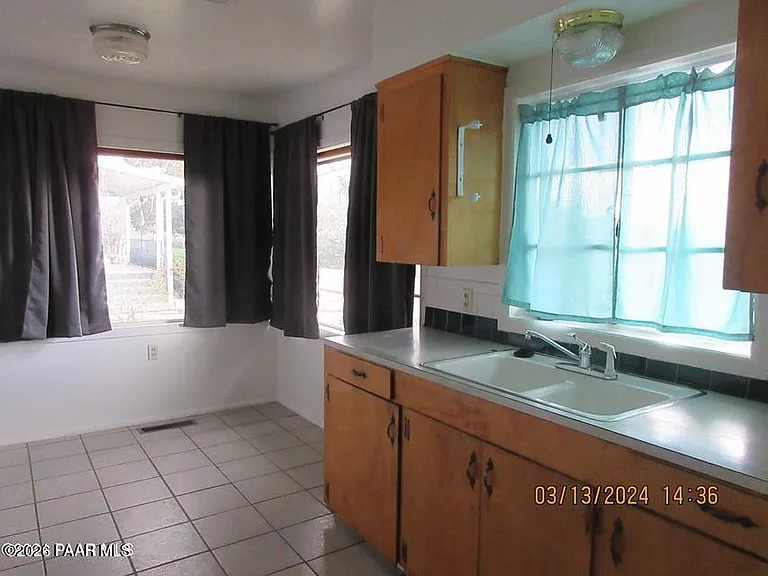 1205 Stetson Rd — Photo 8