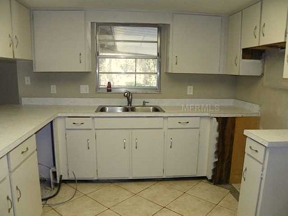4th image of 7040 Arbor Ct