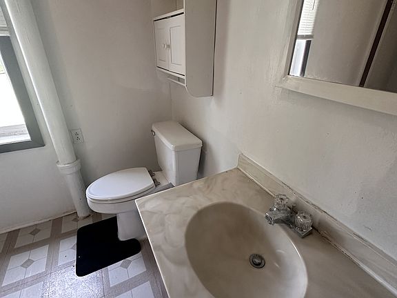 1st floor bathroom