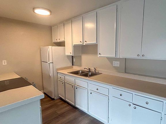 4th image of 4058 51st St #5
