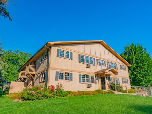 304 King St #6, Stoughton, WI 53589