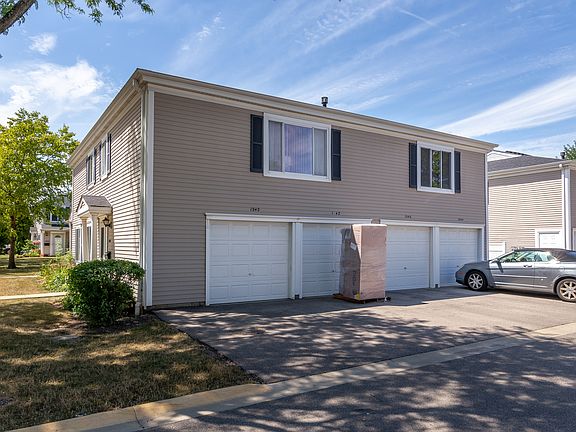 2nd image of 1040 N Cove Dr