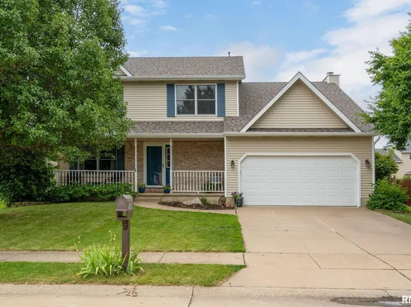 2309 W 61st St, Davenport, IA 52806