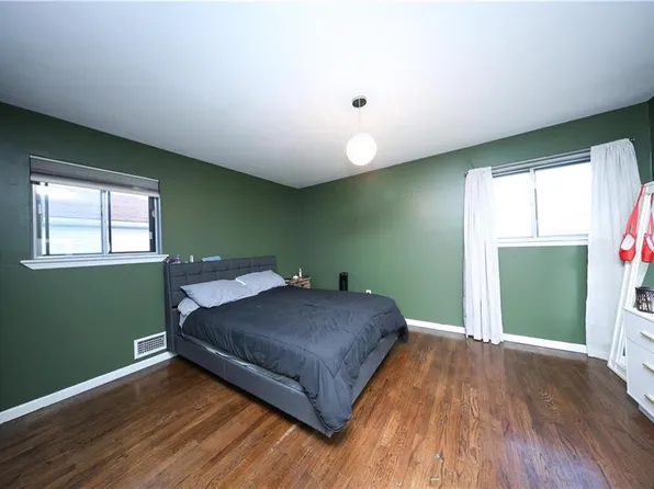 969 Armstrong Avenue image 24 of 34