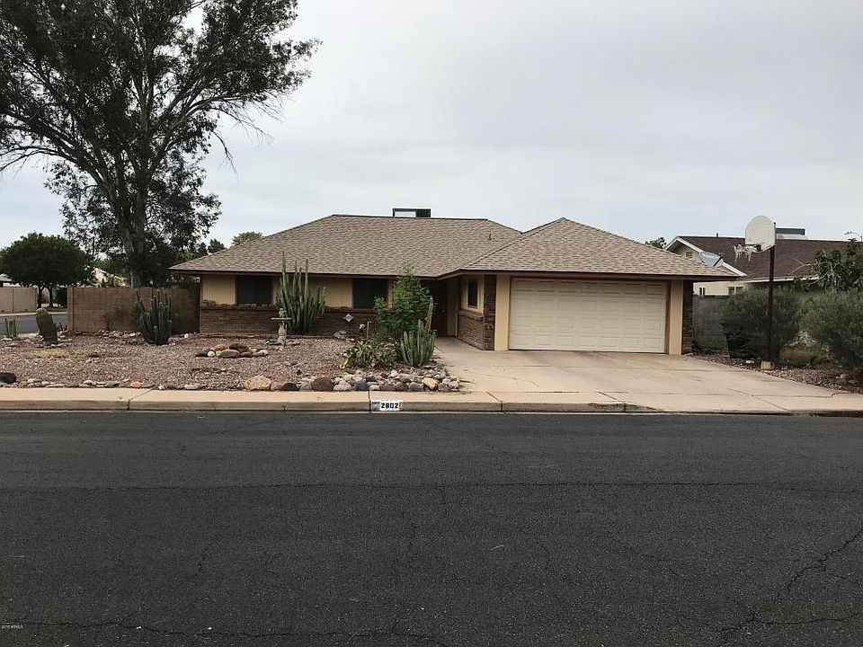 1st image of 2602 E Glade Ave