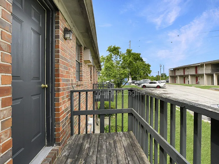 176 Thistlewood Ave #15 — Photo 8
