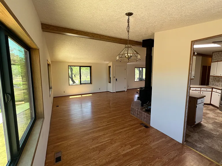 9068 Troxel Rd — Photo 6