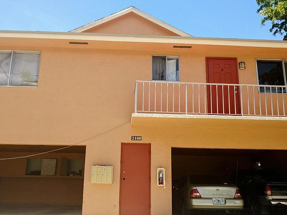 3rd image of 1648 Catherine Dr APT 3