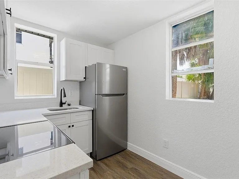 113 145th Ave E #6 — Photo 5