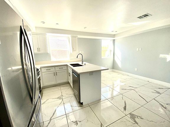 5th image of 1635 E 33rd St #3216