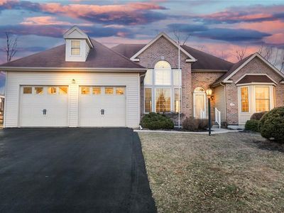 3266 Overlook Dr, Emmaus, PA, 18049