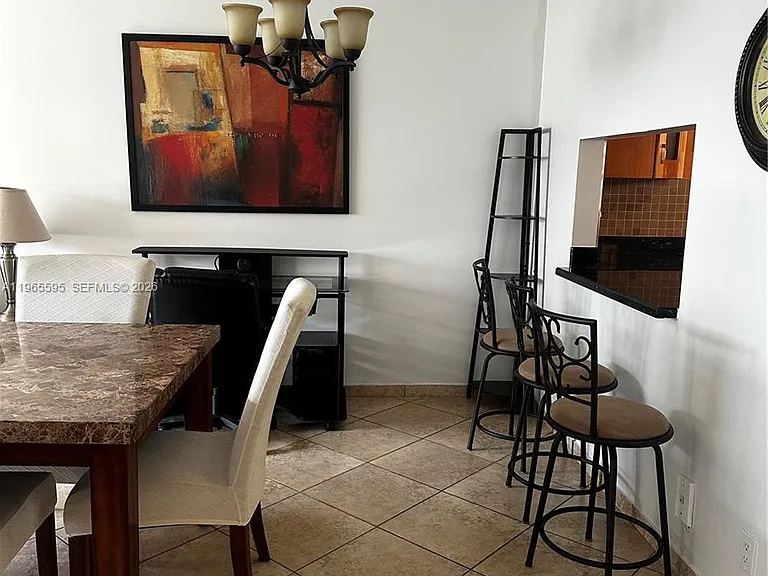 410 SE 2nd St #308 — Photo 16