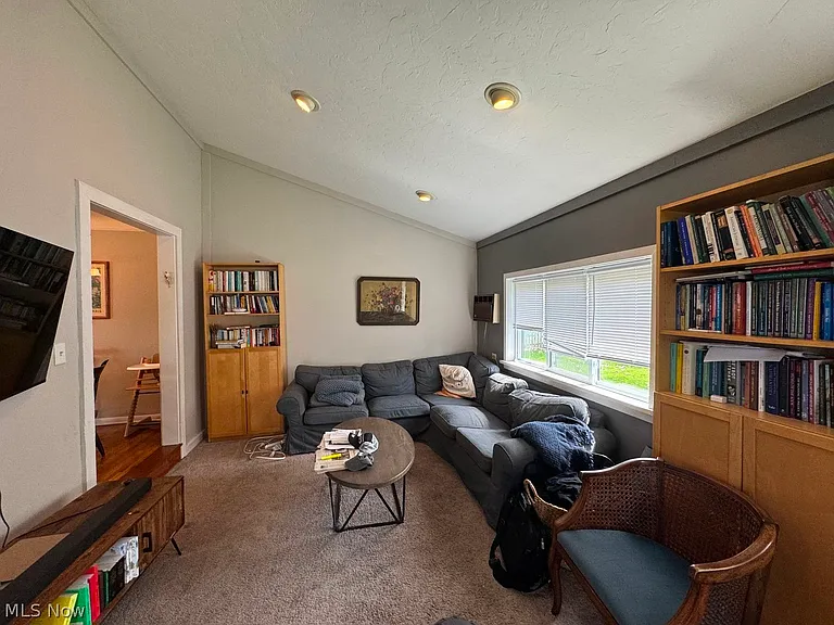23920 Glenhill Dr — Photo 7