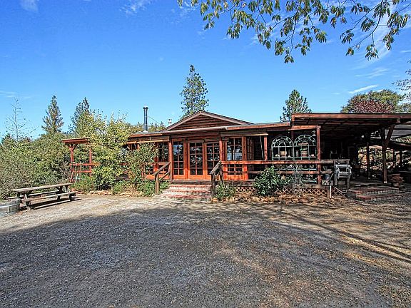 5th image of 18620 Amador Ln