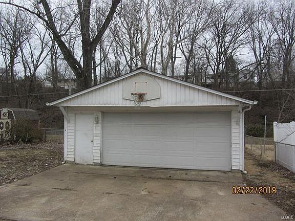 3rd image of 10404 Meath Dr
