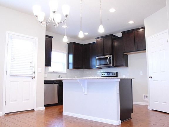 4th image of 3240 E Whitestone Blvd Unit 78