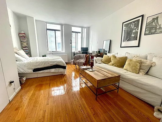 Rented by J PRESTON AND ASSOCIATES INC | media 6