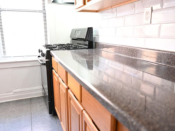 3rd image of 266 4th Ave #23A