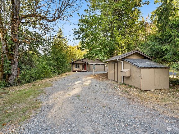 2nd image of 4407 276th Street E